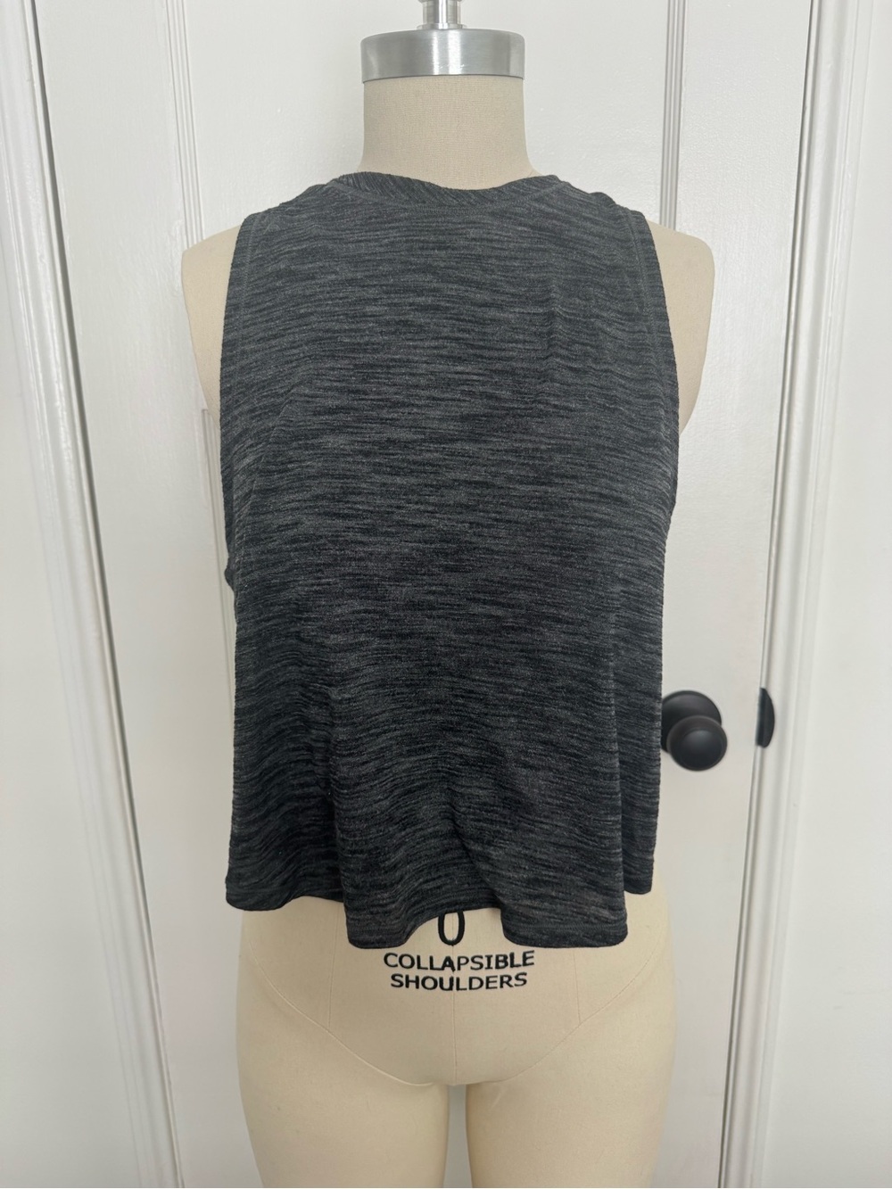 Criss-Cross Back high neck active top